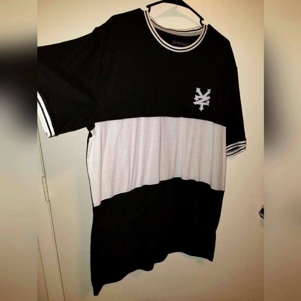 Zoo York mens tee shirt
